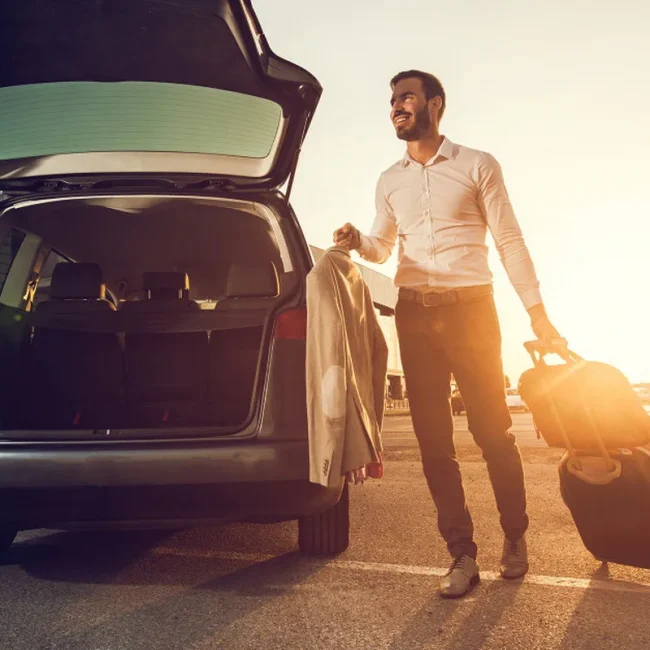 putnik na aerodromu preuzeo rent a car vozilo - iznajmljivanje automobila banja luka