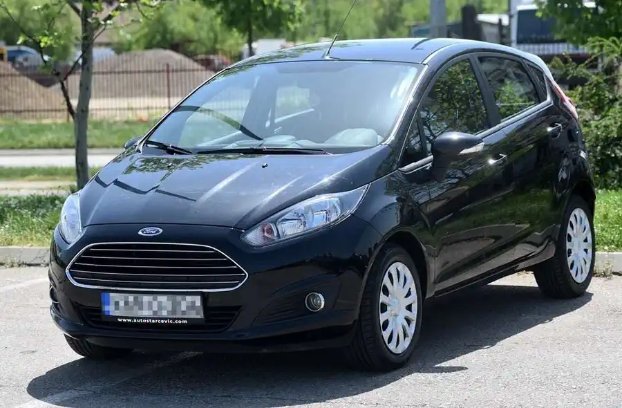 Ford Fiesta rent a car – dizel automobil sa 5 vrata