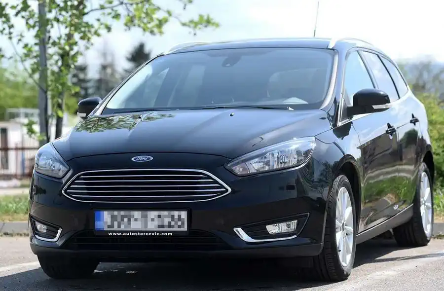 crni ford fokus rent a car banja luka